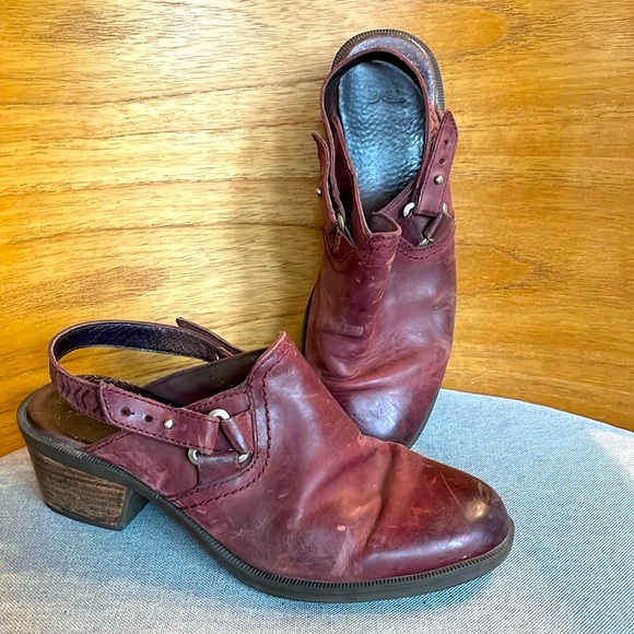 Teva Leather Slingback Clog - Picture 2 of 8